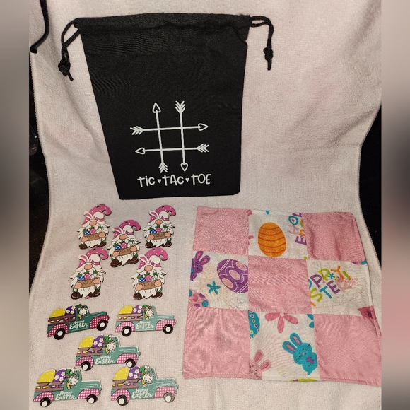 Easter Tic Tac Toe Set - Picture 1 of 3